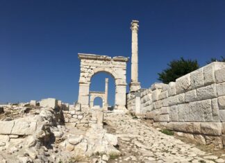 Fatih Döneminde Hat Sanatına Katkı Sağlayan Önemli Hattatlar